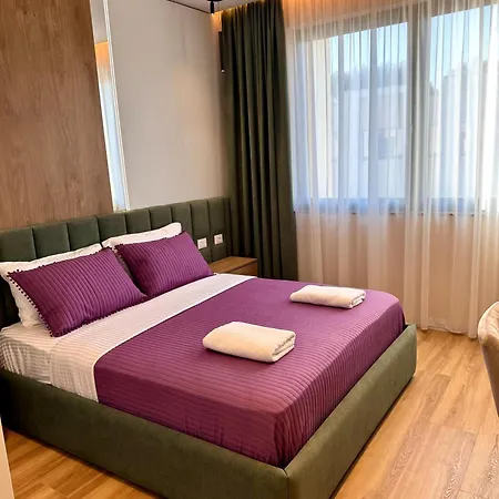 Pearl Pool Luxury * Golem (Tirana)