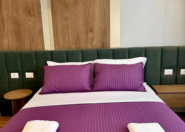 Pearl Pool Luxury 골렘