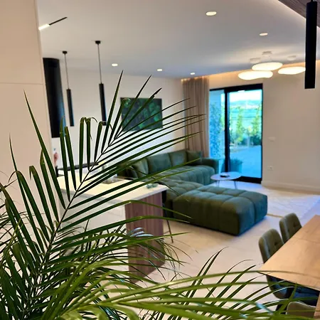 Pearl Pool Luxury * غوليم