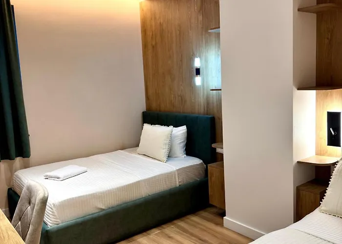 Pearl Pool Luxury Villa Golem (Tirana)