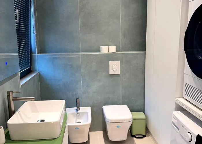 Pearl Pool Luxury Villa Golem (Tirana)