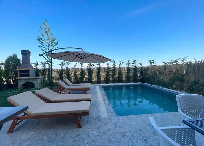 Pearl Pool Luxury Villa *